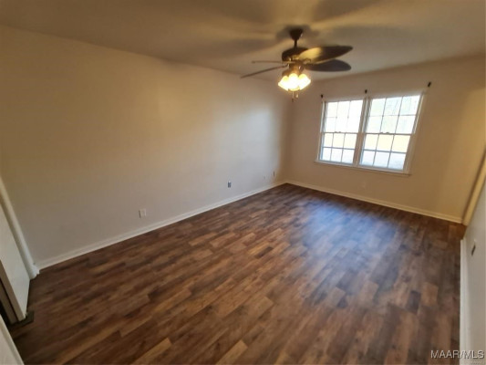 4443 S Slauson Circle