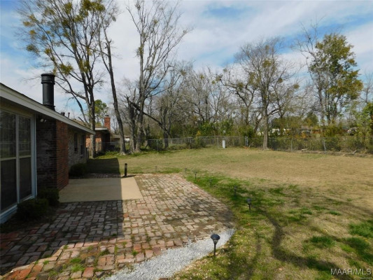 4443 S Slauson Circle