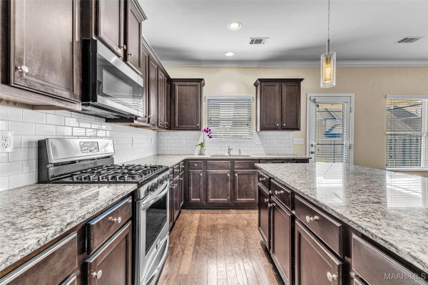 9348 TURNBERRY PARK Drive