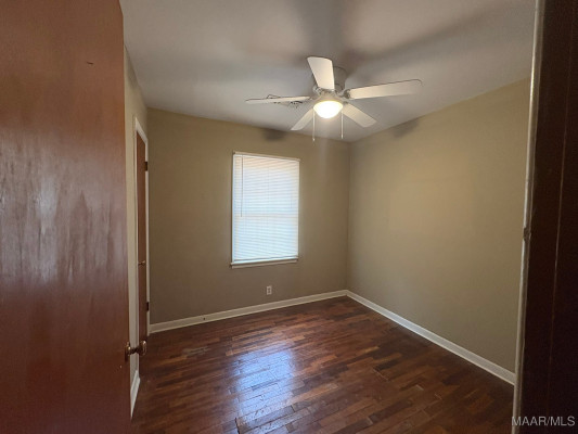 1212 Highway 14 Highway W