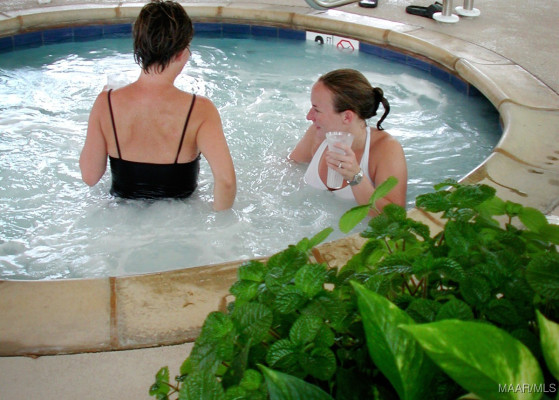 3900 TURNING LEAF Loop