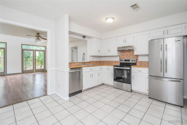 3268 Little John Drive