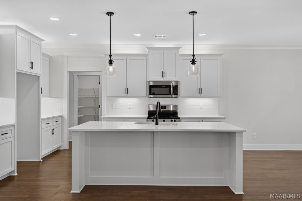 136 Birchwood Lane