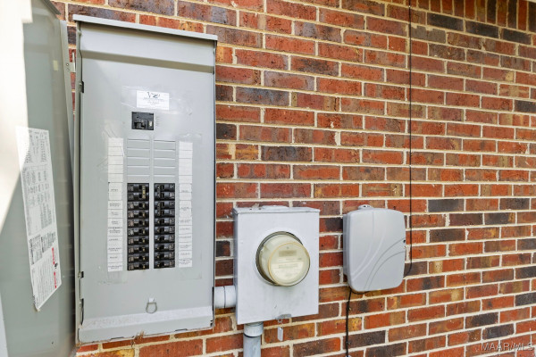 6225 Whitewater Court