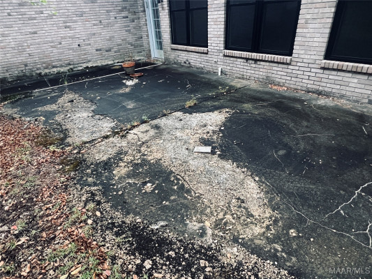 6331 Eastwood Glen Place