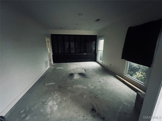 6331 Eastwood Glen Place