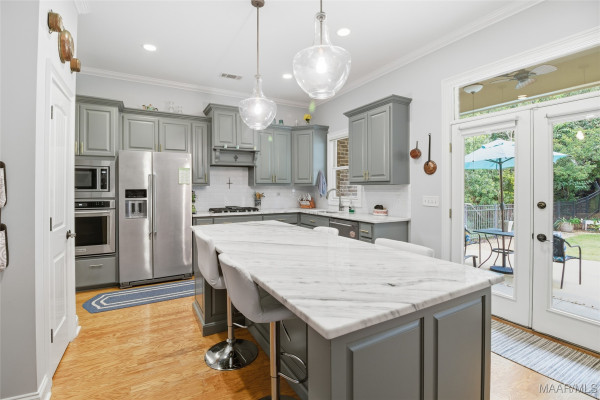 3424 Oak Grove Circle