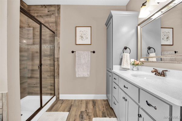 1008 Ridge Point Drive