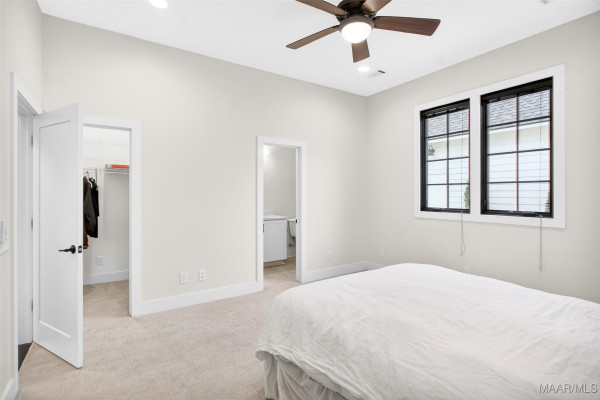 8220 Marylebone High Street