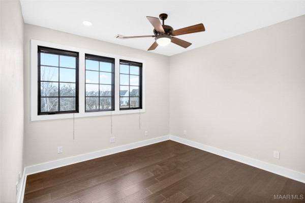 8220 Marylebone High Street