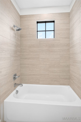 8220 Marylebone High Street