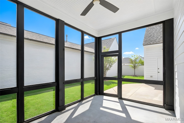 8220 Marylebone High Street