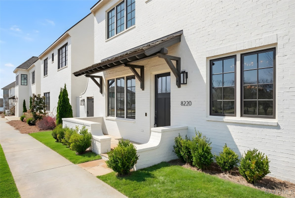 8220 Marylebone High Street