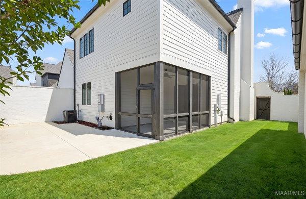 8220 Marylebone High Street