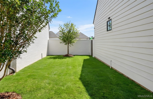 8220 Marylebone High Street