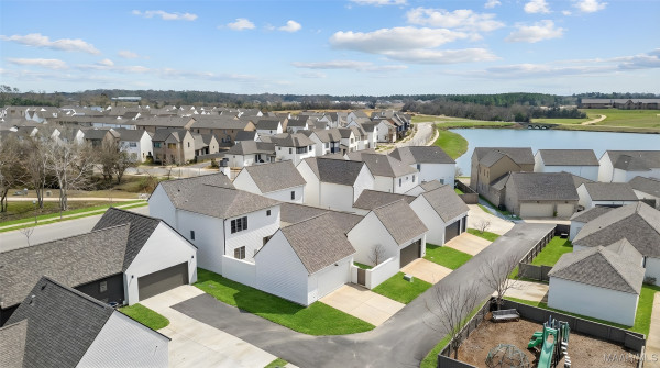 8220 Marylebone High Street