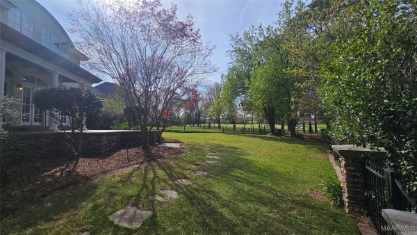 9105 Castle Pines Circle