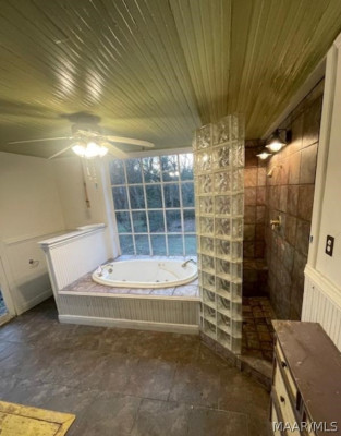 3418 Wellington Road