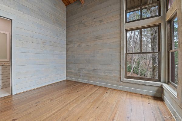 180 GRAYS FERRY Road