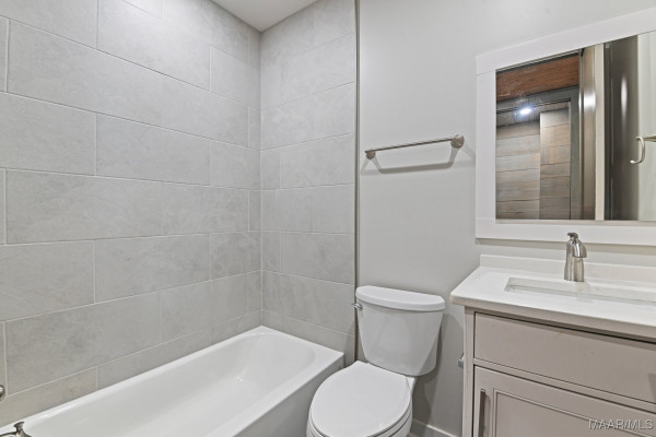 180 GRAYS FERRY Road