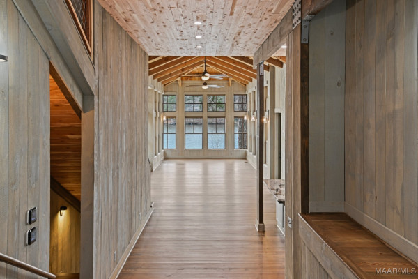 180 GRAYS FERRY Road