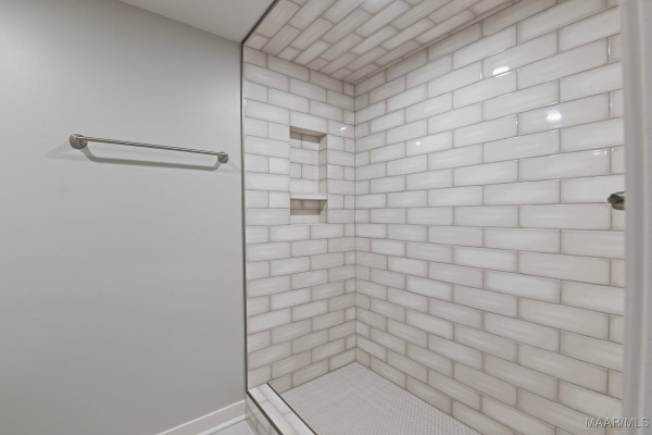 180 GRAYS FERRY Road