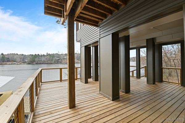 180 GRAYS FERRY Road