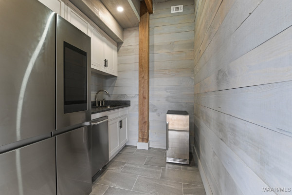 180 GRAYS FERRY Road