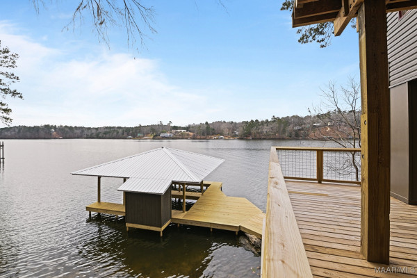 180 GRAYS FERRY Road