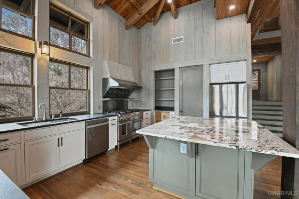 180 GRAYS FERRY Road