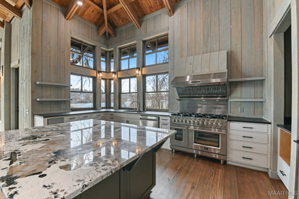 180 GRAYS FERRY Road