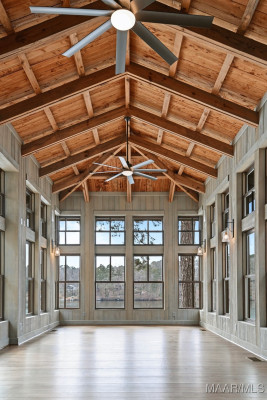 180 GRAYS FERRY Road