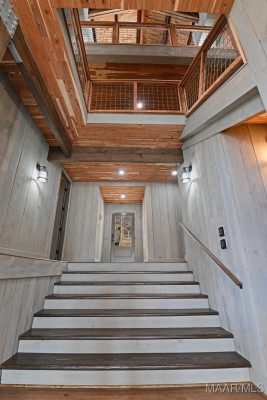 180 GRAYS FERRY Road