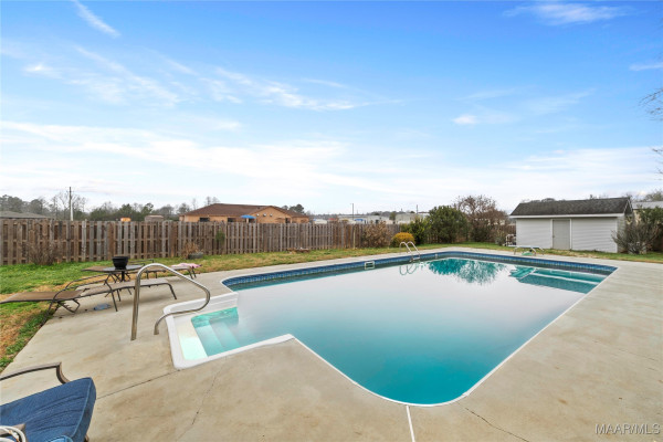 180 Stone River Loop