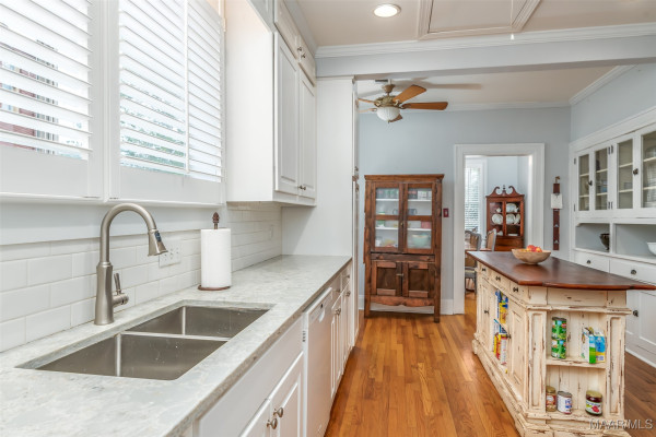 1028 Magnolia Curve