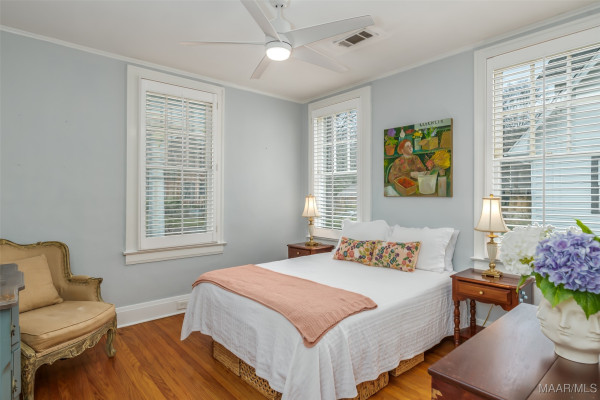 1028 Magnolia Curve