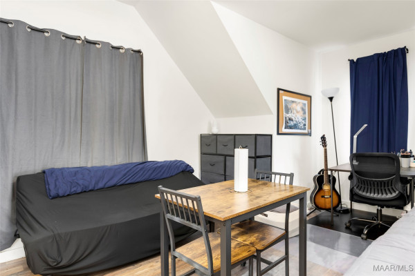 3640 NARROW LANE Road