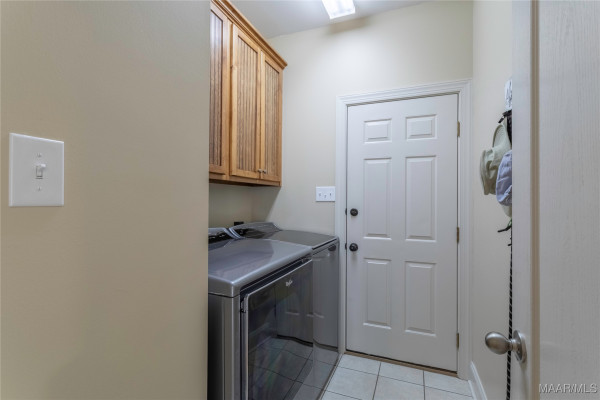 145 E Poplar Street