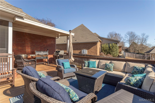 145 E Poplar Street