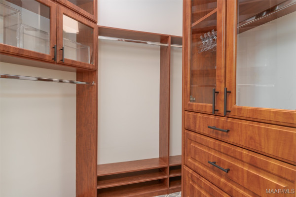 9861 WYNCREST Circle