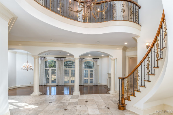 9861 WYNCREST Circle