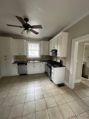 2339 ST CHARLES Avenue