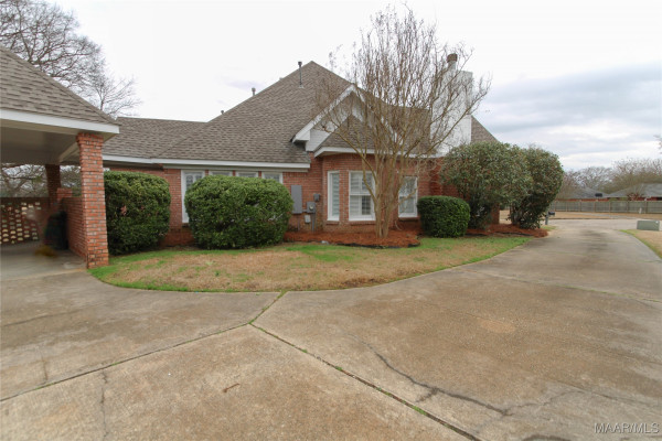8719 Chalmers Court