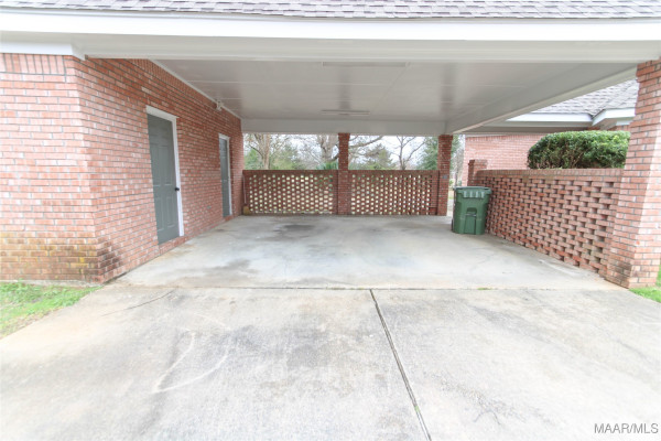 8719 Chalmers Court