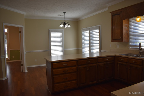 6419 MERRITT Court