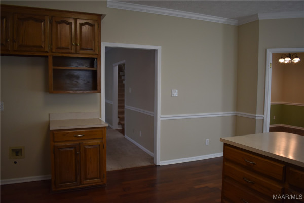 6419 MERRITT Court