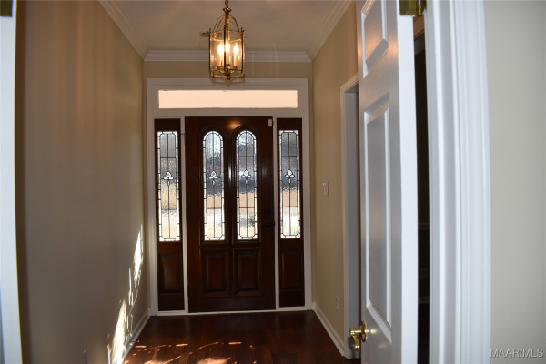 6419 MERRITT Court