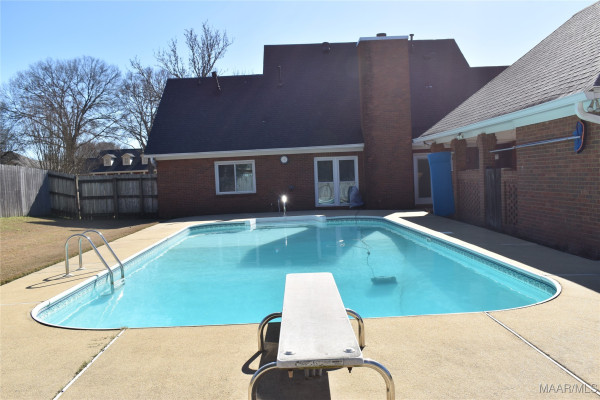 6419 MERRITT Court