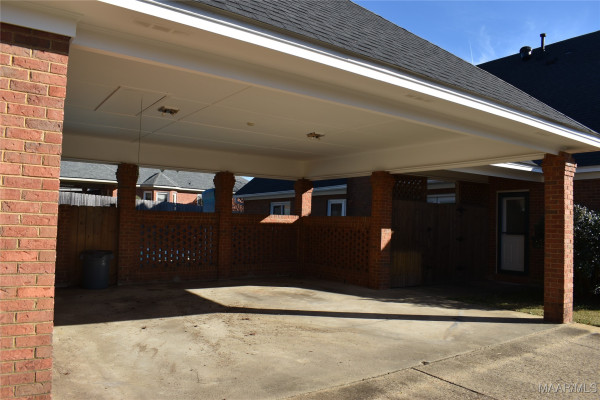 6419 MERRITT Court