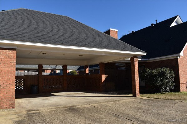 6419 MERRITT Court